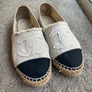 Chanel espadrille